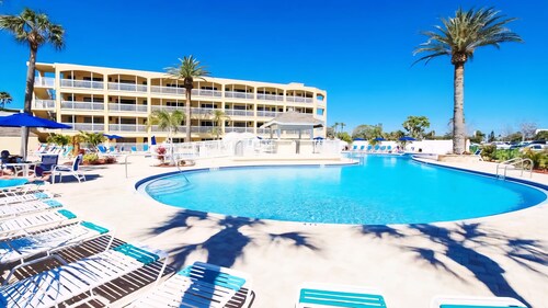 Coral Reef Resort ON St. Petes Beach