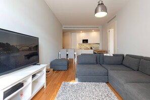 TV - 203 - Douro Harbor with Balcony (Porto)