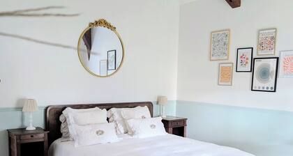 Gite de la Tour, charme, nature à 15 minutes du Futuroscope.