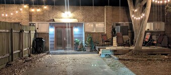 By the Bay Getaway -Family Friendly Playroom, Bunk Beds & outdoor fun, Sleeps 5+