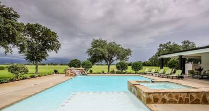 Private Luxury Pool House Retreat