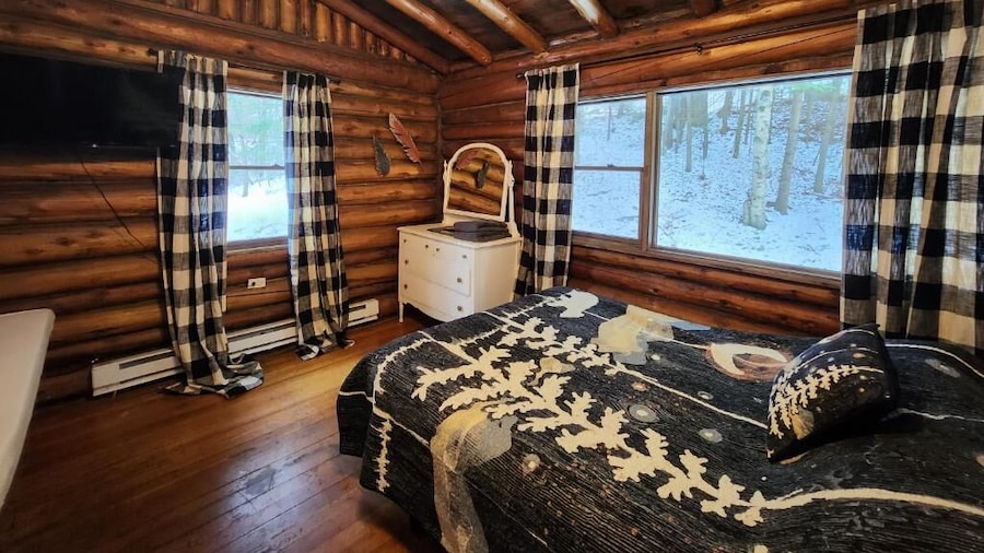 Adirondack Diamont Point Lodge