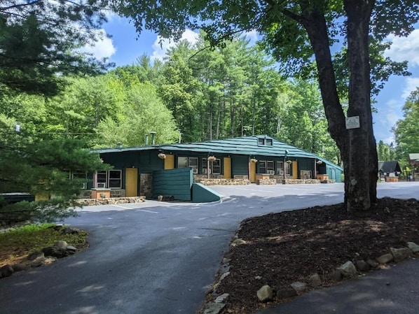 Façana frontal de l'allotjament