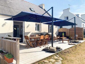 Outdoor dining - Ty Ouessant - 3-bedroom house 450m from the sea (Lampaul-Plouarzel)
