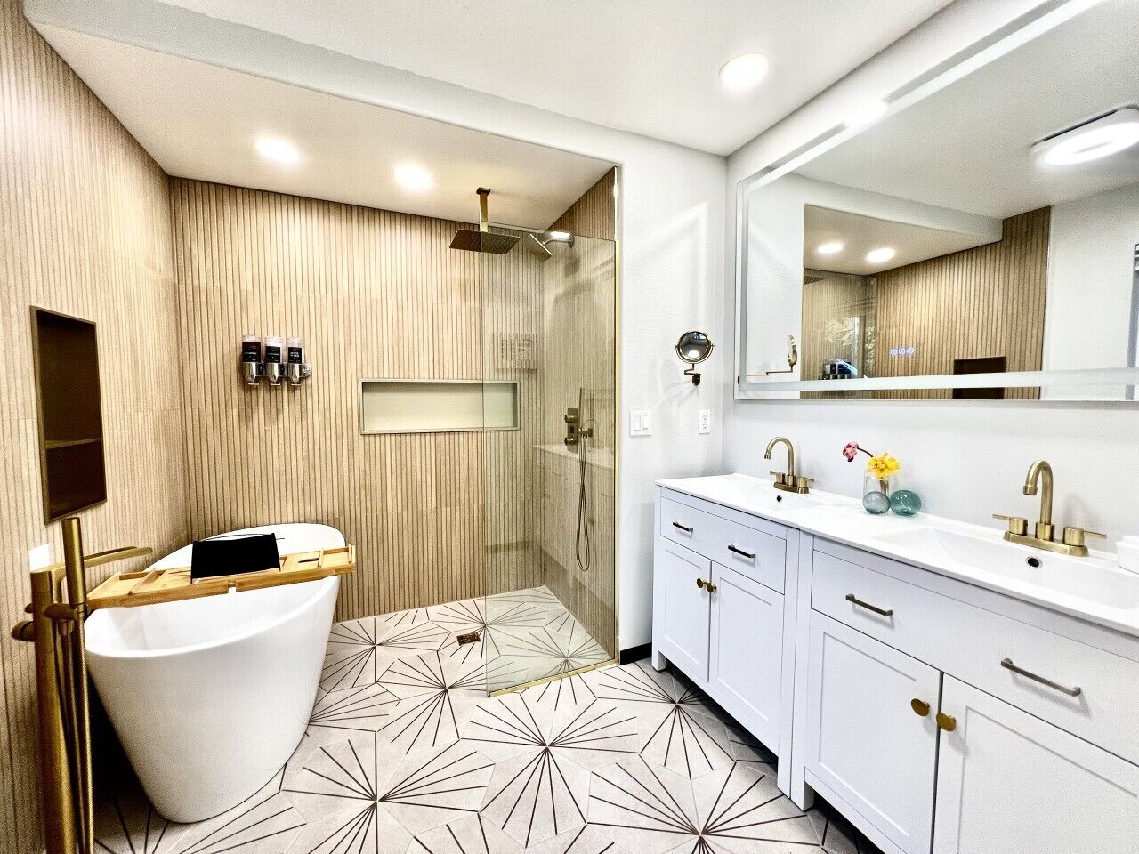 Hair dryer, towels