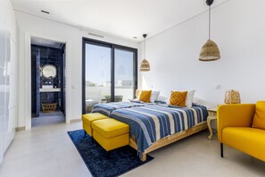 5 Schlafzimmer, Bügeleisen/Bügelbrett, kostenloses WLAN, Bettwäsche