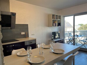 Dining - «Mon Havre» 6p centre ville au calme, wifi (Quiberon)