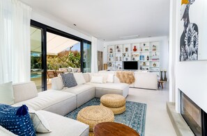 Living room - Tavirabliss Signature Villa (Tavira)