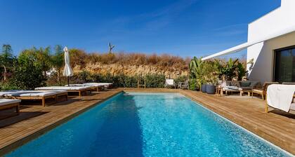 Tavirabliss Signature Villa