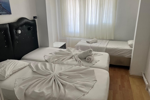 Classic Triple Room, Balcony