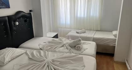 Merkez Pansiyon Sarımsaklı