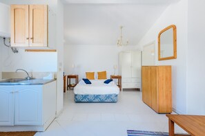 House, 3 Bedrooms, Terrace | 3 bedrooms - Casa no Limoeiro, Stylish Retreat (Loulé)