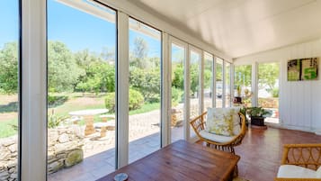 House, 3 Bedrooms, Terrace | Living room