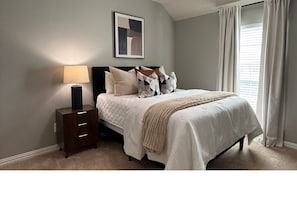 4 bedrooms, WiFi, bed sheets