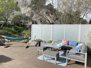 Outdoor dining - Quiet studio at the foot of St Jacques hill,a stone's throw from the city center (Cavaillon)