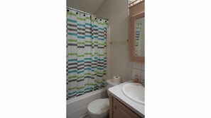 Bathroom - Walk to the beach - Pet Friendly Quarry View Cottage at Sherkston Shores Resort (Port Colborne)