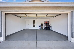 Property grounds - Visit our Diamond in the Desert! NEW HEATED POOL w/ 30FT BAJA SHELF! (Glendale)