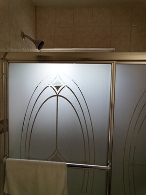 Hair dryer, towels, soap, toilet paper - Apartamento R - Amor y Tranquilidad (Renta completa o por habitaciones (Tampa)