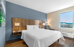 Premium bedding, laptop workspace, iron/ironing board, free WiFi