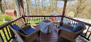 Property grounds - Cozy 2-bedroom house in fantastic N. Huntingdon with AC and fitness room,Office (Irwin)