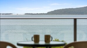 Property grounds - Sandy Toes Relaxation in the Sun & Sea at Nelson Bay (Nelson Bay)