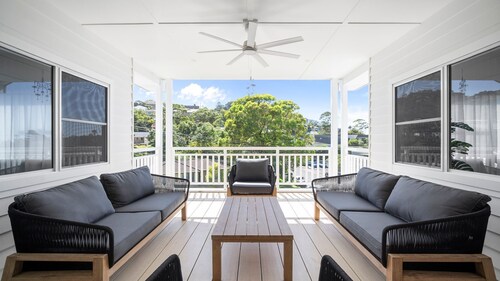 The Break White House by the Sea