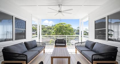 The Break White House by the Sea
