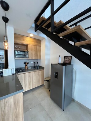 Microwave, coffee/tea maker, kitchen islands - Affordable accommodation with Jacuzzi in Medellín - LOF (Medellín)