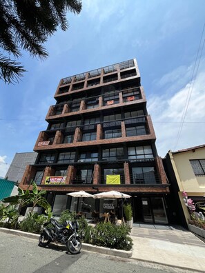 Exterior - Affordable accommodation with Jacuzzi in Medellín - LOF (Medellín)