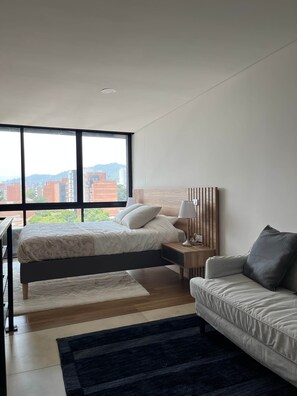 1 camera, una scrivania, Wi-Fi gratuito