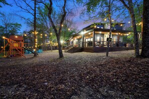 Exterior - Oklahoma Smokeshow: Getaway with Hot tub, Playset, and indoor/outdoor fireplaces (Broken Bow)