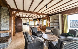 Living area - 4 bedroom stunning home in Rendeux (Rendeux)