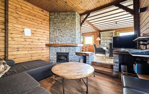 Living area - 4 bedroom stunning home in Rendeux (Rendeux)