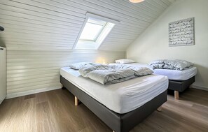 2 bedrooms, travel cot, free WiFi - 2 bedroom nice home in Rendeux (Rendeux)