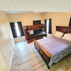 Room - Riverside Retreat for Families & Pets with Game Room (Lindley)