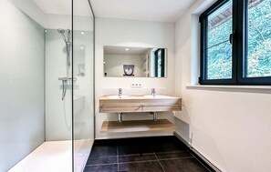 Shower - Stunning home in Oostduinkerke with WiFi (Oostduinkerke)