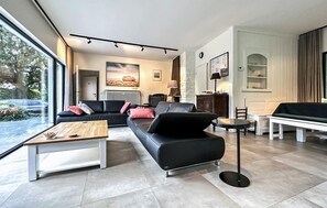 TV, ping pong, stereo - Stunning home in Oostduinkerke with WiFi (Oostduinkerke)