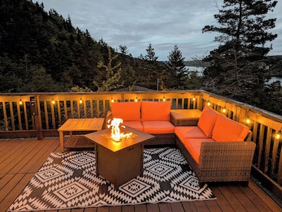 Cozy cottage located just over an hour to St. John's, NL! Pets welcome!