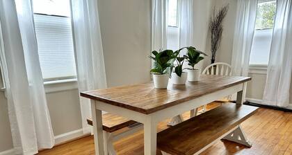 Sweet Magnolia- Affordable Stay Near DT and Beach