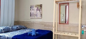 Comfort Suite | Desk, laptop workspace, free WiFi, bed sheets - Hostel Aldeia Inn (Fortaleza)