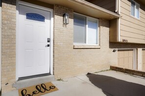 Exterior detail - Modern Charmer: Sleeps 10, Near Denver & Mountains (Wheat Ridge)