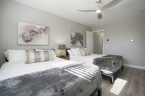 2 bedrooms - Modern Charmer: Sleeps 10, Near Denver & Mountains (Wheat Ridge)