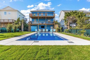Pool - Pirates & Paradise: Private Pool, Home Theatre, and Pet Friendly (Surf City)