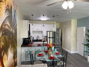 Dining - Beach! Play! Relax! Enjoy! (Gulfport)