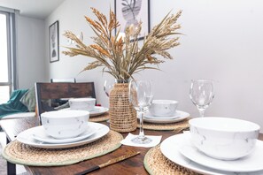 Dining - Brand New Skyline View 2BR Apartment with Pool Table - 21st Floor (Birmingham)