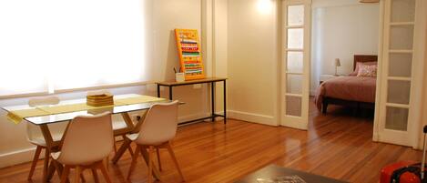 1 bedroom, in-room safe, iron/ironing board, free WiFi