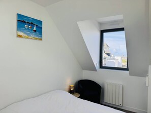 2 bedrooms, free WiFi - 3 pièces plein centre ville, wifi, 5 min à pied plage (QUIBERON)
