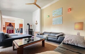 TV - 2 bedroom pet friendly home in Banjole (Banjole)