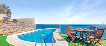 Villa Infinity | Sea Views | Pool | Jacuzzi | BBQ