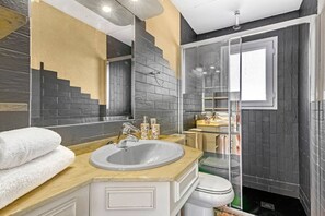 Jetted tub, hair dryer